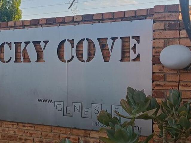 Apartment for rent in Nooitgedacht, Gauteng