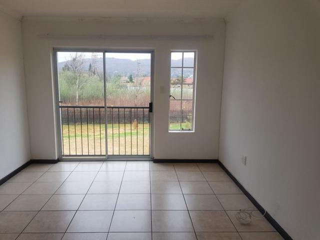 Apartment for rent in Wilgeheuwel, Roodepoort