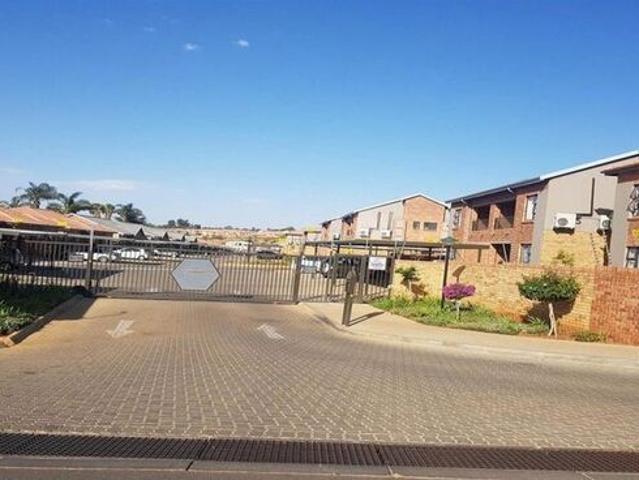 Apartment for rent in Nooitgedacht, Gauteng