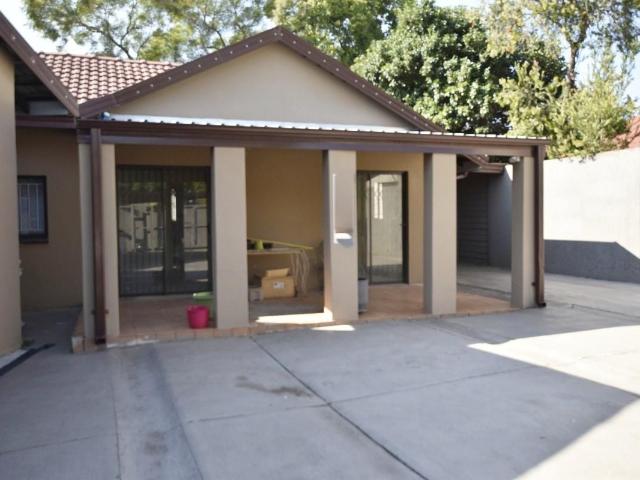Apartment for rent in Waterkloof, Gauteng