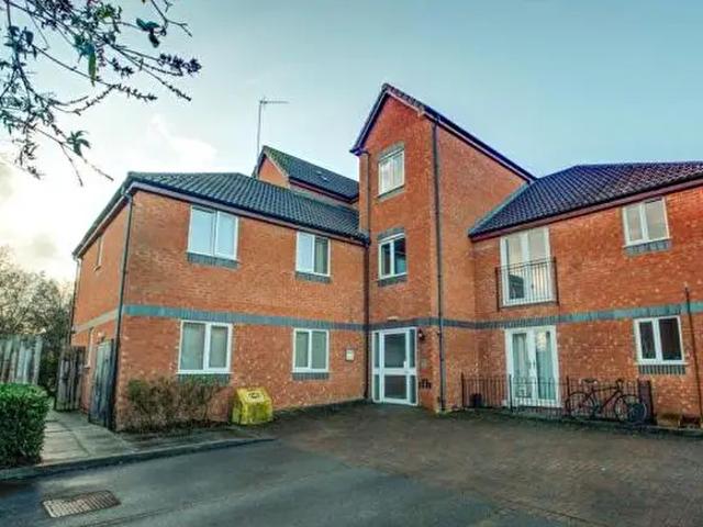 Apartment for rent in Sydenham, Green Close