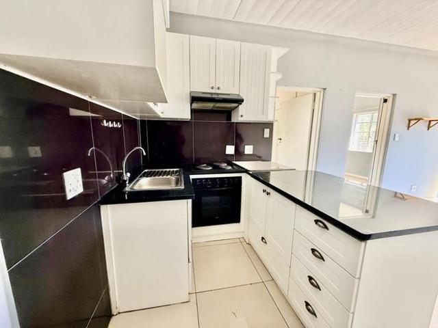 Apartment for rent in Cape Town Ward 77, Cape Town