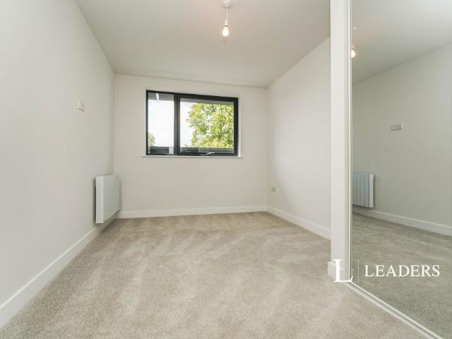 Apartment for rent in Golden Valley, Gloucestershire