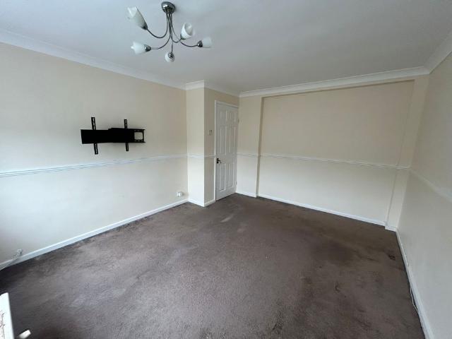 Apartment for rent in Farley Hill, Spring Park