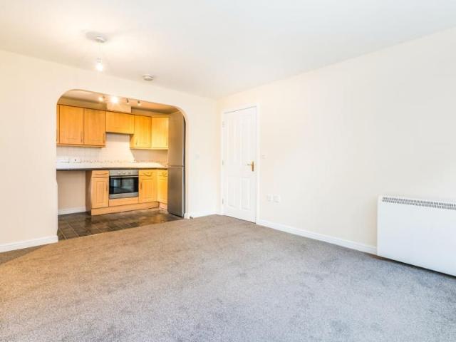 Apartment for rent in Waterside Park, Southampton
