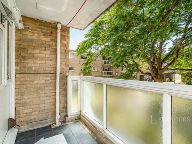 Apartment for rent in Lakenham, East Bank