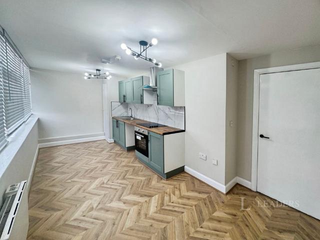Apartment for rent in Regent Quay, Oad Street
