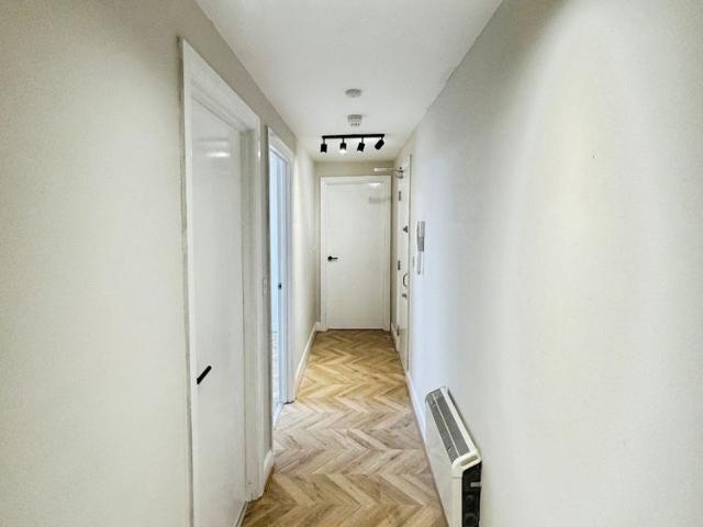 Apartment for rent in Regent Quay, Oad Street
