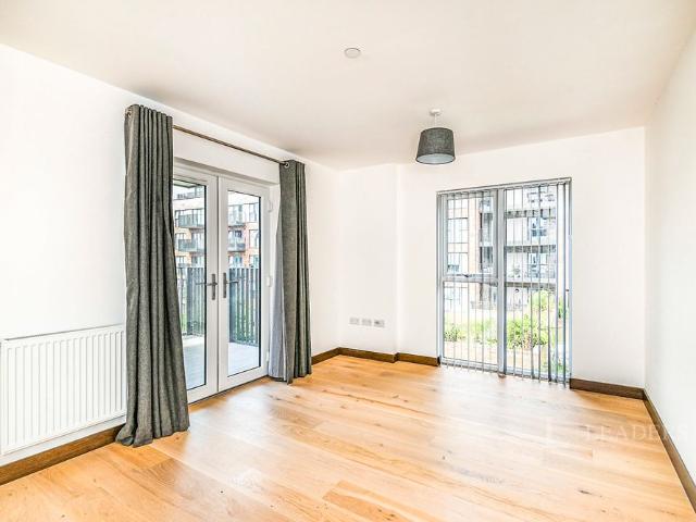 Apartment for rent in Ringlestone, Midway