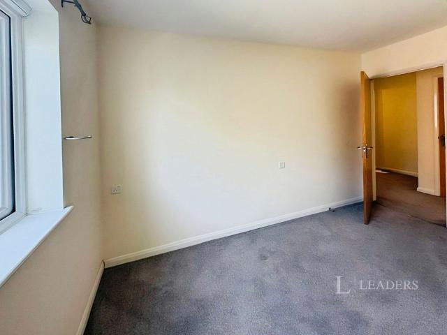 Apartment for rent in Overslade, New Bilton