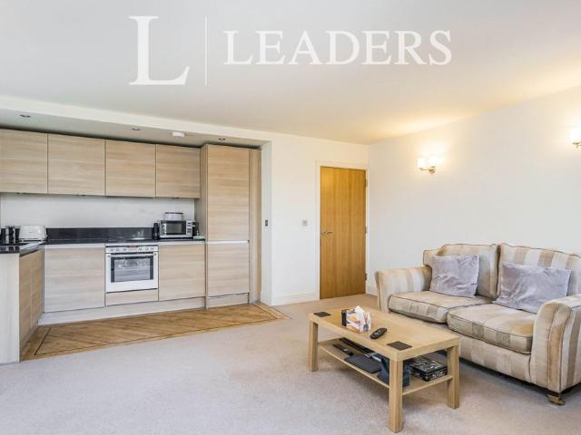 Apartment for rent in Lucastes, Perryfields