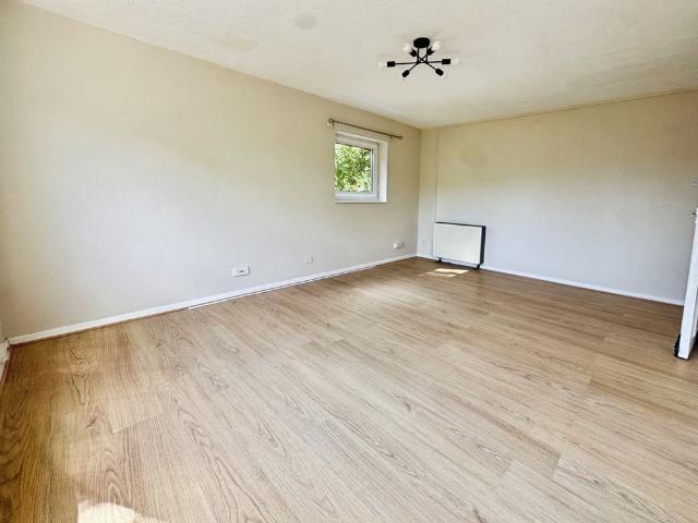 Apartment for rent in Milverton, Green Close