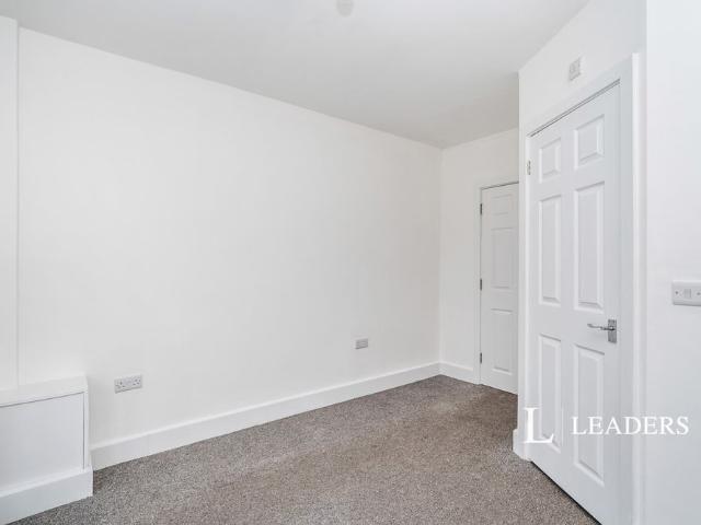 Apartment for rent in Shirley Park, City Of Southampton