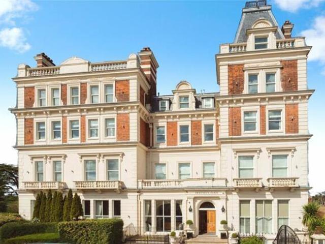 Apartment for sale in Nevill Park, Sandown Park