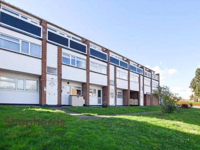 Apartment for sale in Broxbourne, Hertfordshire