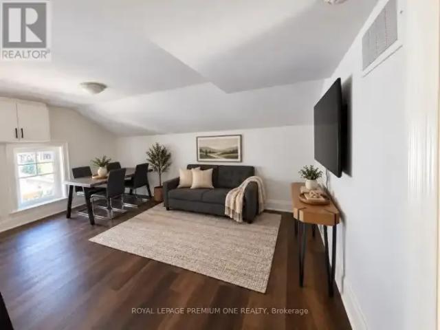Apartment for rent in Kleinburg, Vaughan