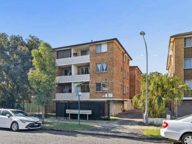 Apartment for sale in Warwick Farm, Sydney