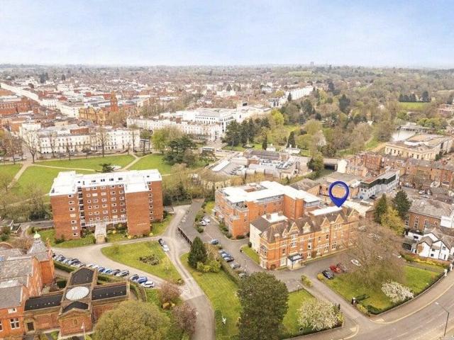 Apartment for sale in North Warwickshire, Warwickshire