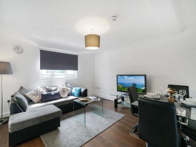 Apartment for rent in Earl's Court, Greater London