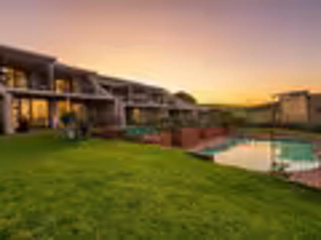 Apartment for sale in La Mercy, Kwazulu-natal