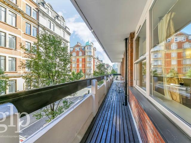 House for rent in East Marylebone, Cat Hill