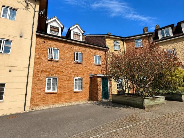 Apartment for sale in Wincanton, Somerset