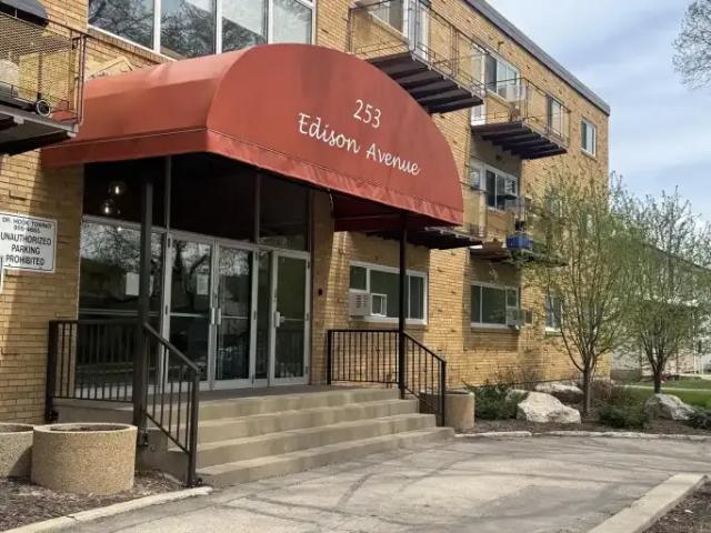 Apartment for rent in East St. Paul, Manitoba