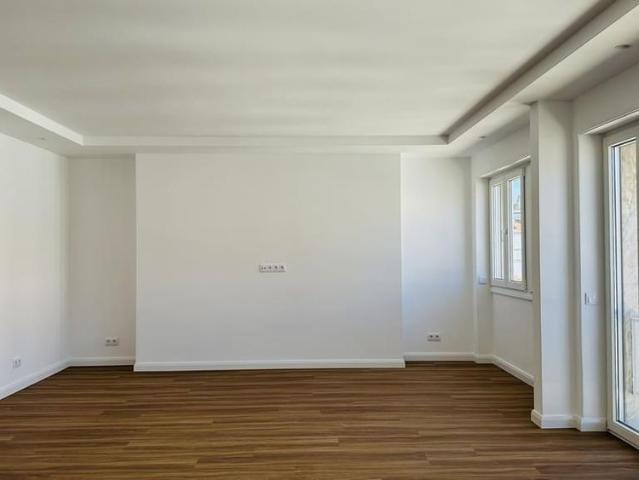 Apartamento alugar em Estrela, Lisboa