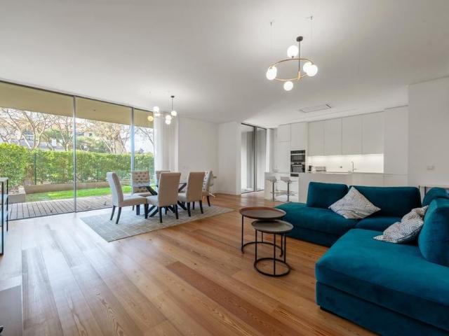 Apartamento alugar em Bairro do Rosário, Cascais