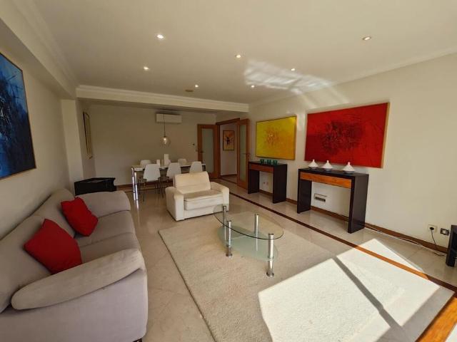 Apartamento alugar em Bairro do Rosário, Cascais