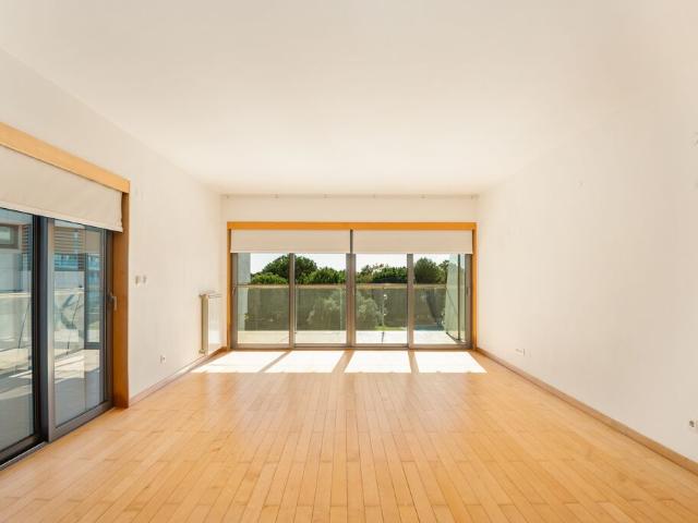 Apartamento alugar em Bairro do Rosário, Cascais