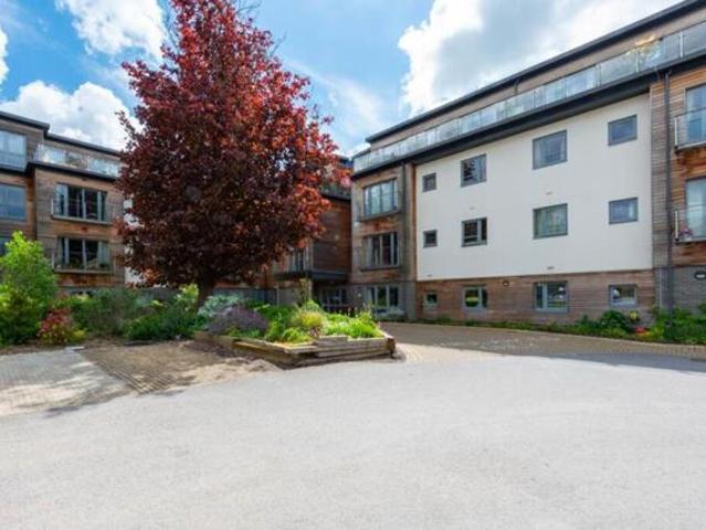 Apartment for sale in Black Bourton, Oxfordshire