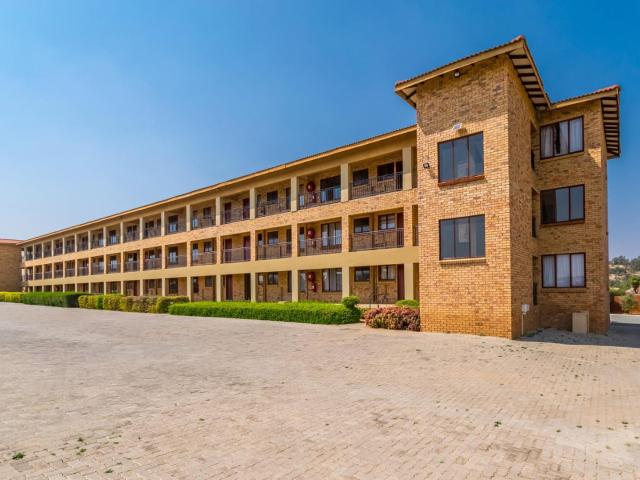Apartment for rent in Krugersdorp-Noord, Mogale City Local Municipality