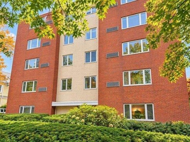 Condo for sale in Arlington, Middlesex County