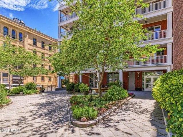 Condo for sale in Monmouth, New Jersey