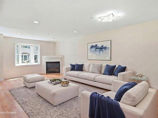 Condo for sale in Ashland, Massachusetts