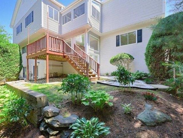 Condo for sale in Ashland, Middlesex County