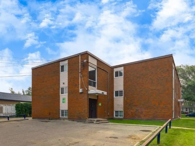 Apartment for rent in Wedgewood, Alberta