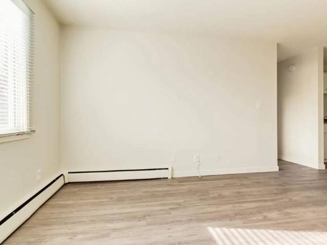 Apartment for rent in Wedgewood, Alberta