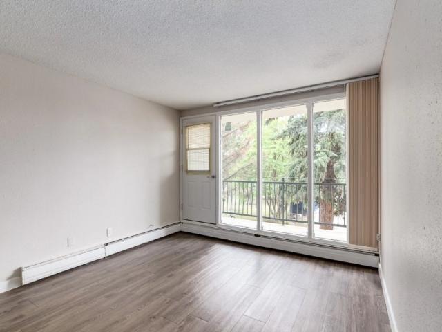 Apartment for rent in Northwest, Alberta
