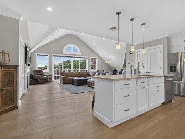 Condo for sale in Atkinson, Rockingham County