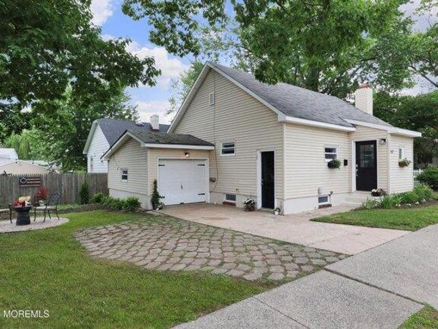 House for sale in Monmouth, New Jersey