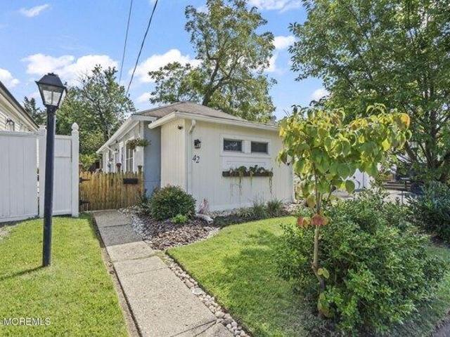 House for sale in Hilton, Atlantic Highlands