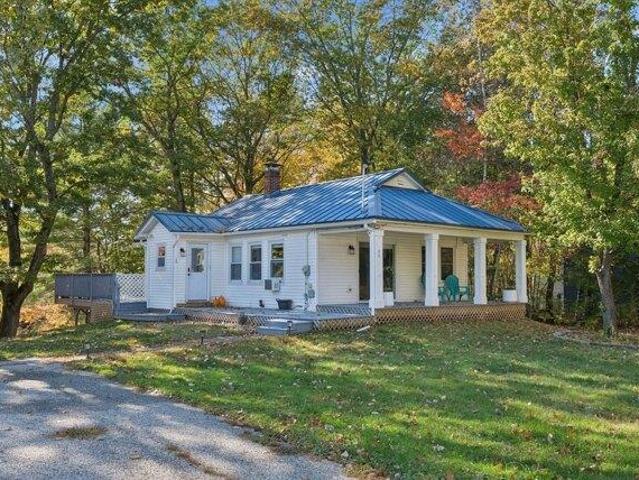 House for sale in Auburn, Androscoggin County