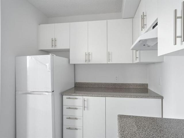Apartment for rent in Cote-saint-luc, Quebec