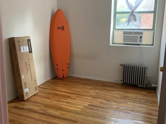 Room for rent in Arverne, New York