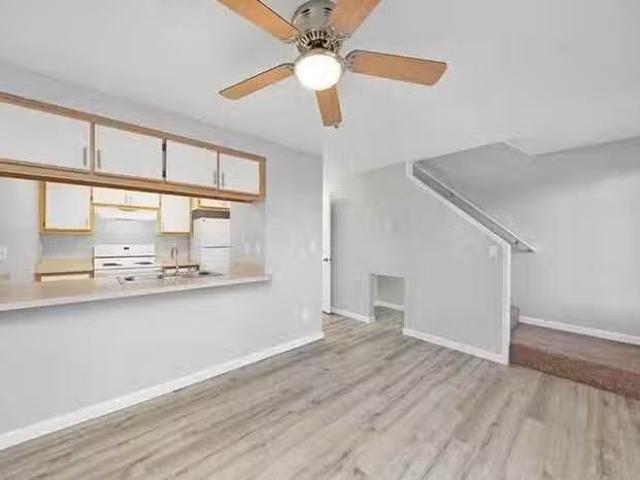 Condo for rent in Portland, Hazelwood