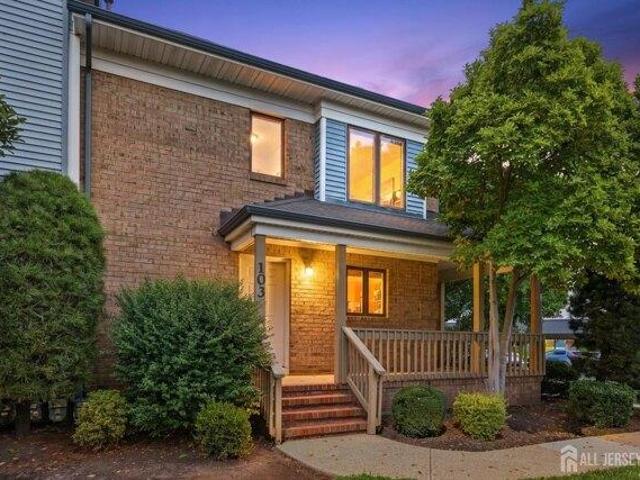 House for sale in Hazelton, Woodbridge Township