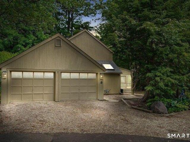 House for sale in Avon, Connecticut