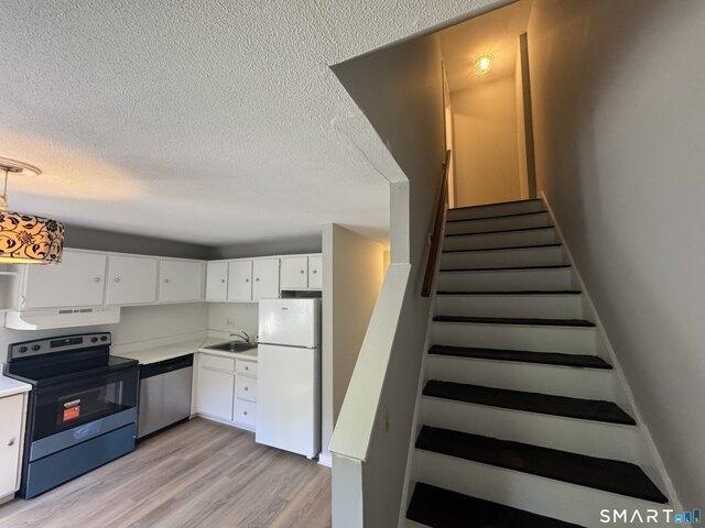 House for sale in Avon, Connecticut